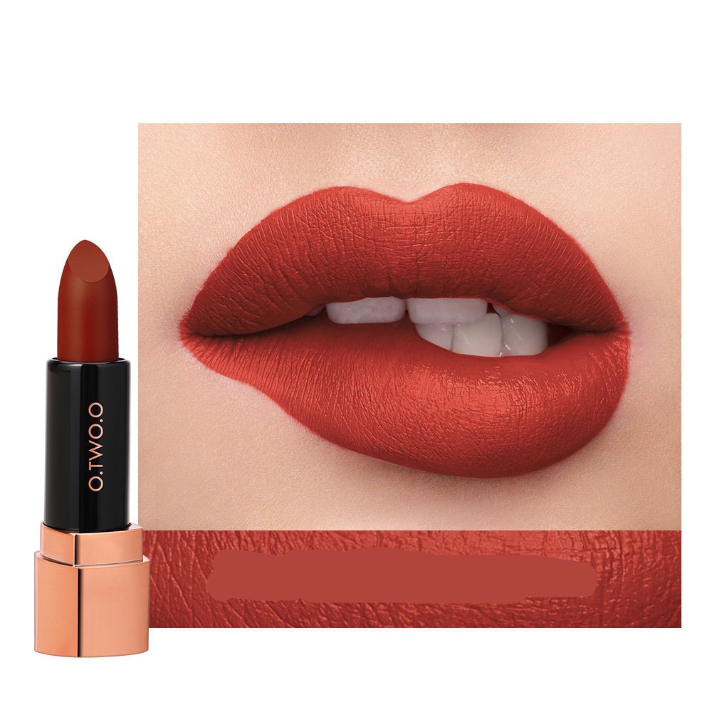 12 Vibrant Star Kiss Lipsticks for Sparkling Everyday Glam